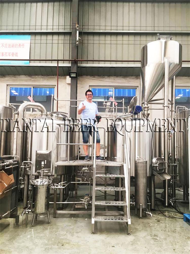 <b>Australia customer inspects 1200lts brewery system</b>